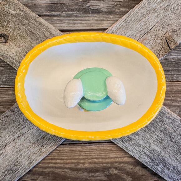 1997 Vintage Hermitage Pottery, Ceramic Easter Bunny and Basket Jelly Bean Dish - Picture 4 of 10